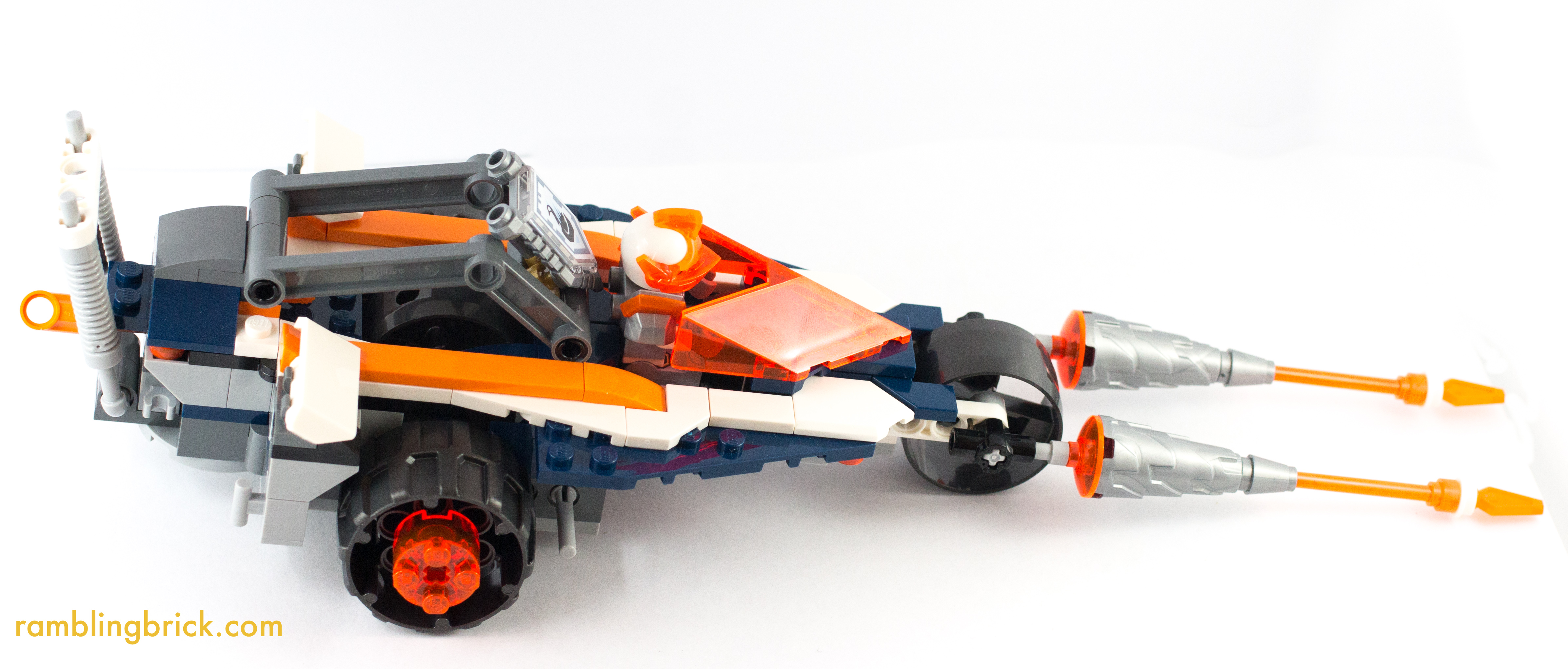 Smooth Rolling With NEXO Knights Year 2  [What I learned from Lance’s Twin Jouster 70348]