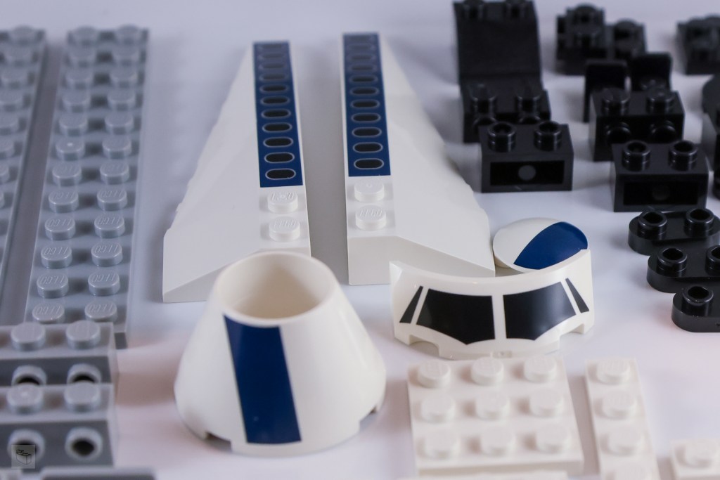 LEGO 10360 Shuttle Carrier Aircraft: A Detailed Review